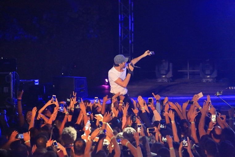 Enrique Iglesias at Ehdeniyat
